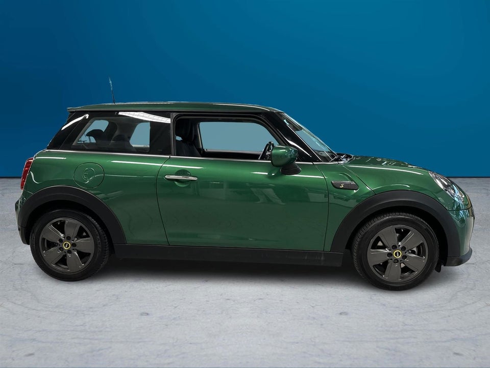 MINI Cooper SE Essential 3d