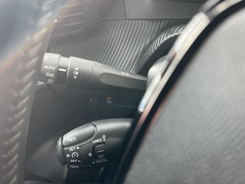 Peugeot e-2008 50 Allure 5d
