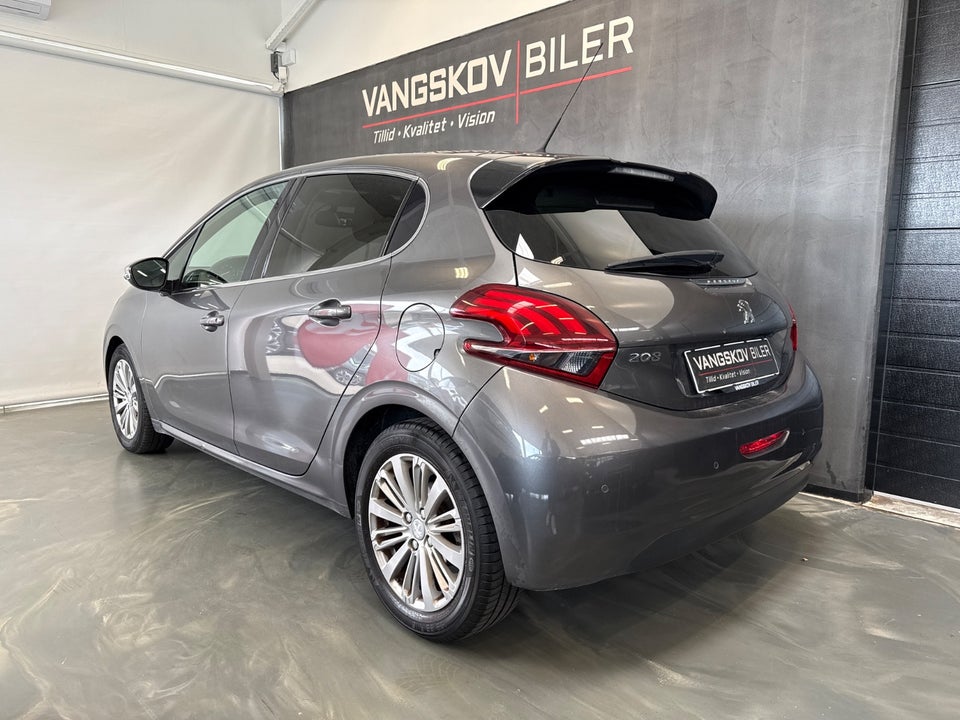 Peugeot 208 1,6 BlueHDi 100 Allure Sky 5d