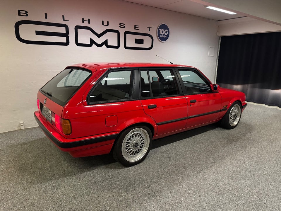 BMW 320i 2,0 Touring 5d