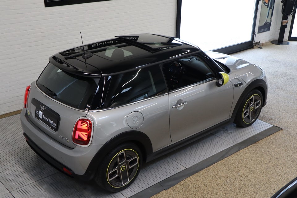 MINI Cooper SE Edition Premium Plus 3d