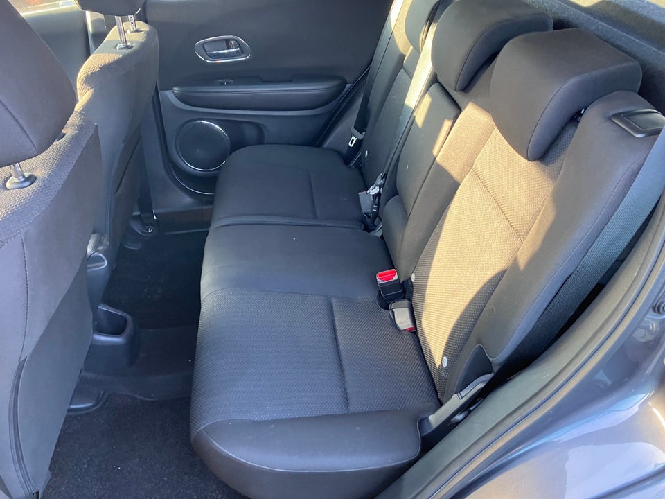 Honda HR-V 1,5 i-VTEC Elegance 5d