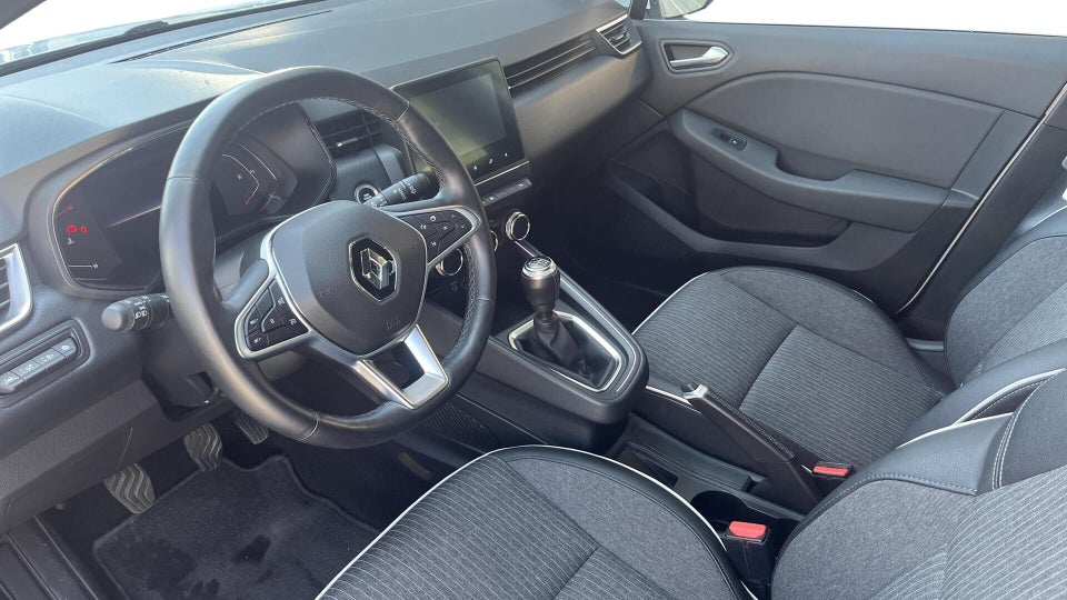 Renault Clio V 1,0 TCe 90 Intens 5d