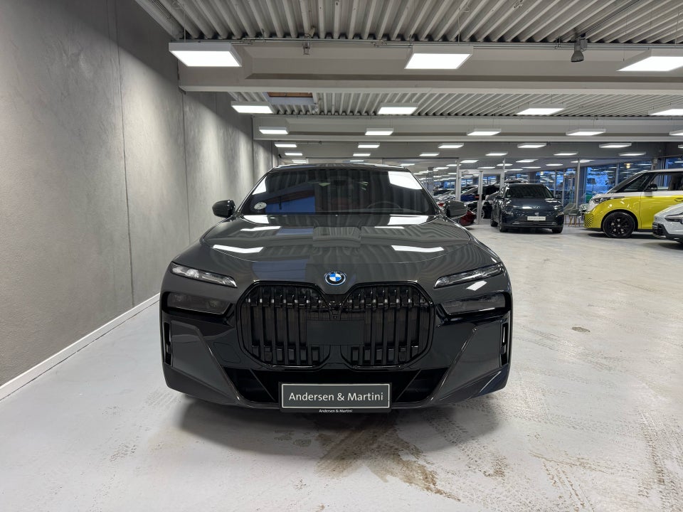 BMW i7 xDrive60 M-Sport 4d