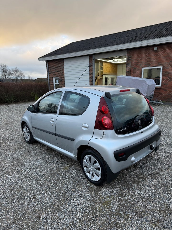 Peugeot 107 1,0 Active 5d