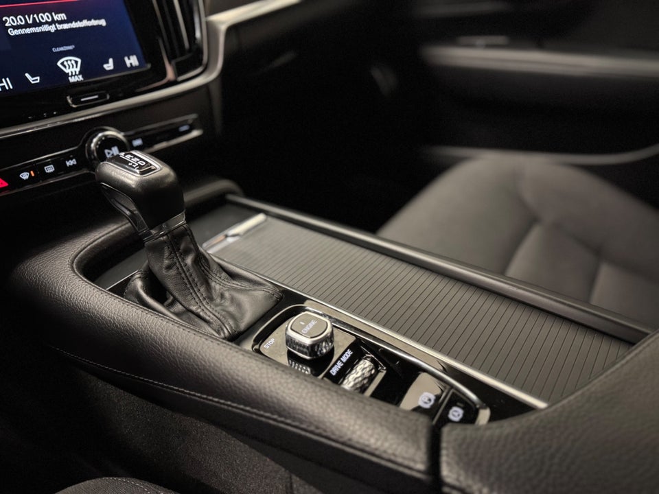 Volvo V90 2,0 D4 190 Momentum aut. 5d