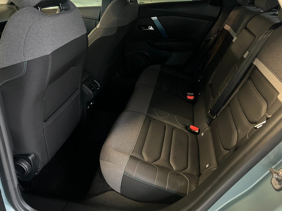 Citroën ë-C4 50 Shine 5d