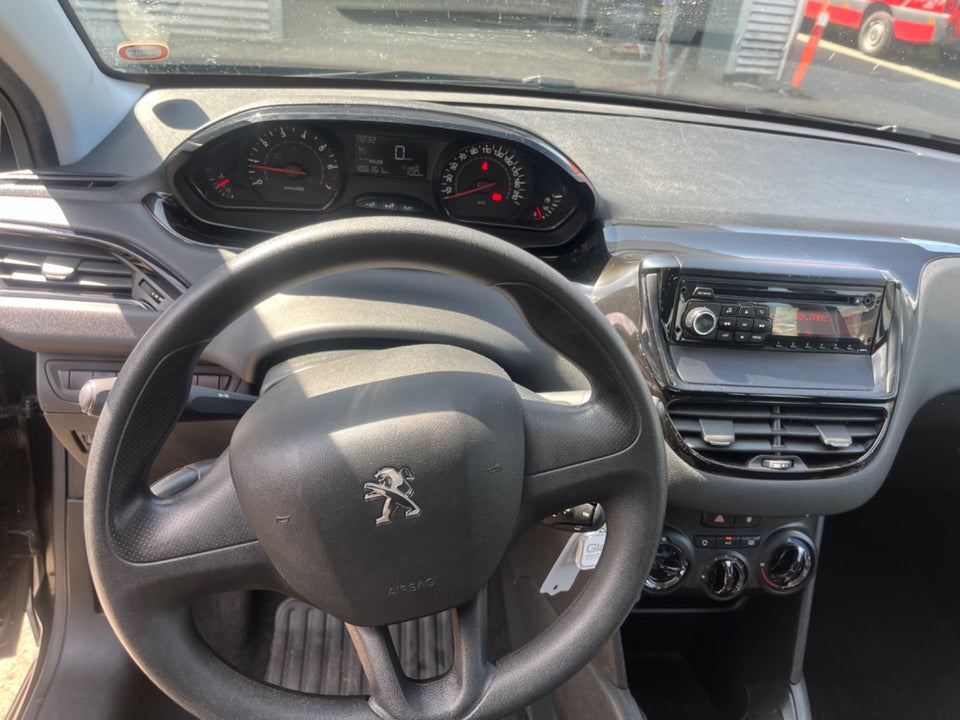 Peugeot 208 1,0 VTi Access 5d