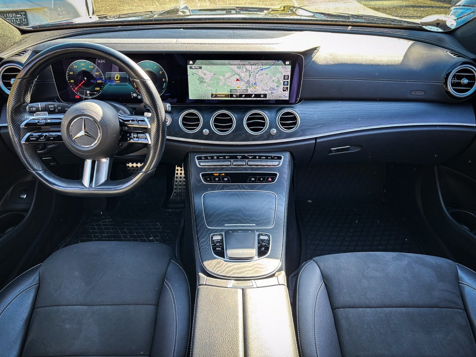 Mercedes E300 de 2,0 AMG Line stc. aut. 4Matic 5d