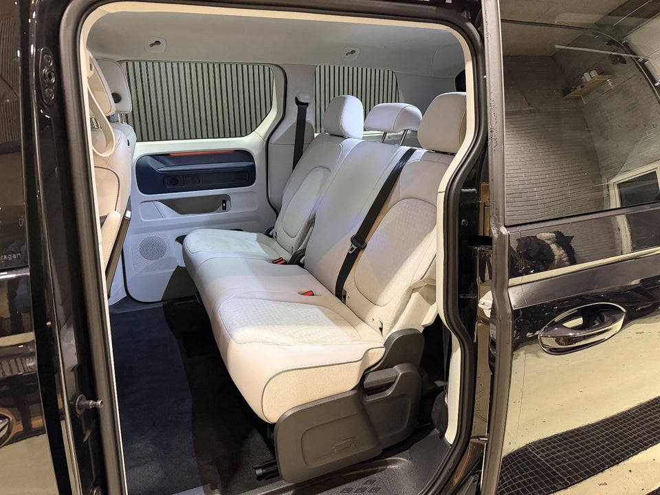 VW ID.Buzz 77 Style SWB 5d