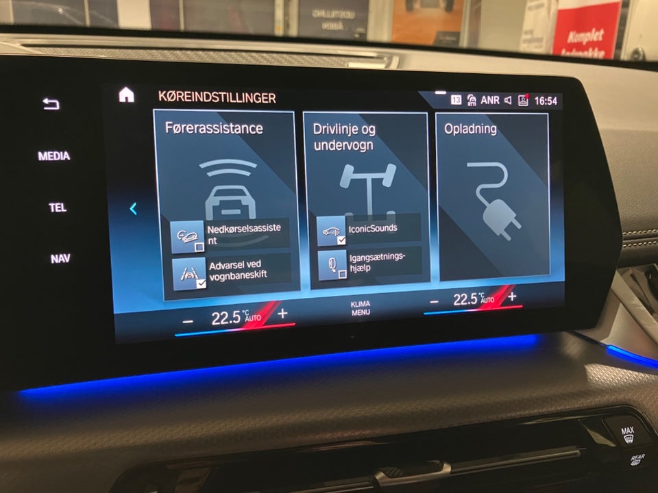 BMW iX1 xDrive30 M-Sport 5d