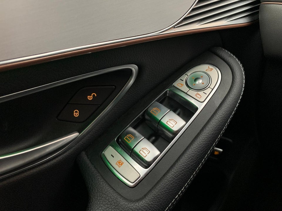 Mercedes EQC400 AMG Line 4Matic Van 5d