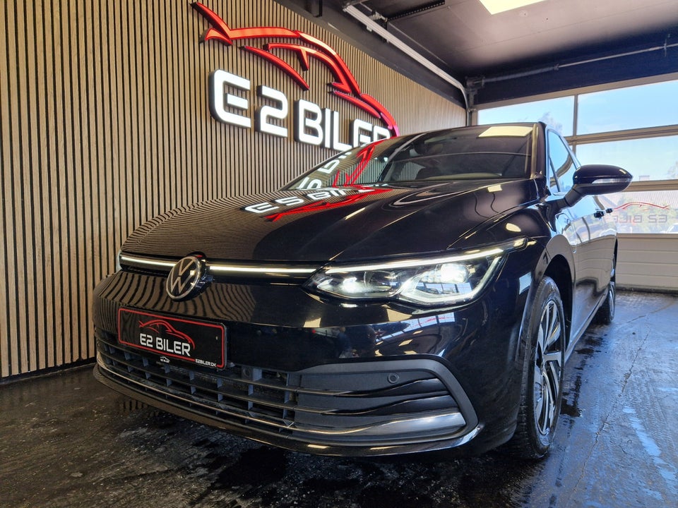 VW Golf VIII 1,4 eHybrid DSG 5d