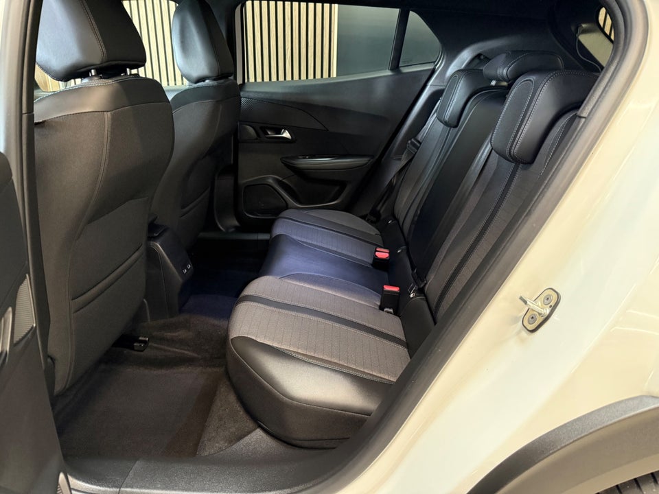 Peugeot e-2008 50 Allure Pack 5d