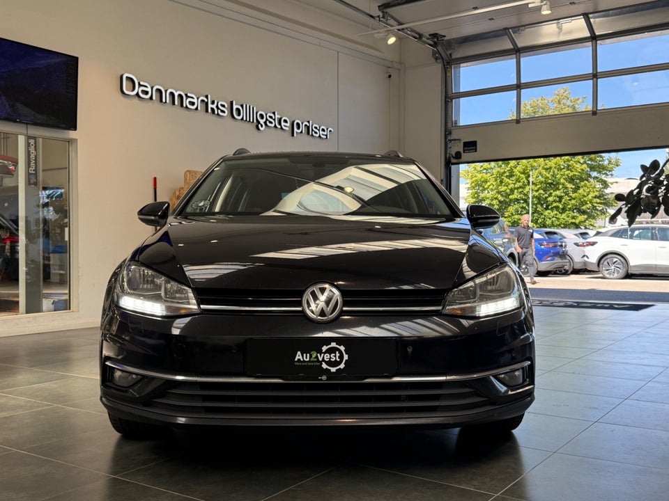 VW Golf VII 2,0 TDi 150 Comfortline Connect Variant DSG 5d