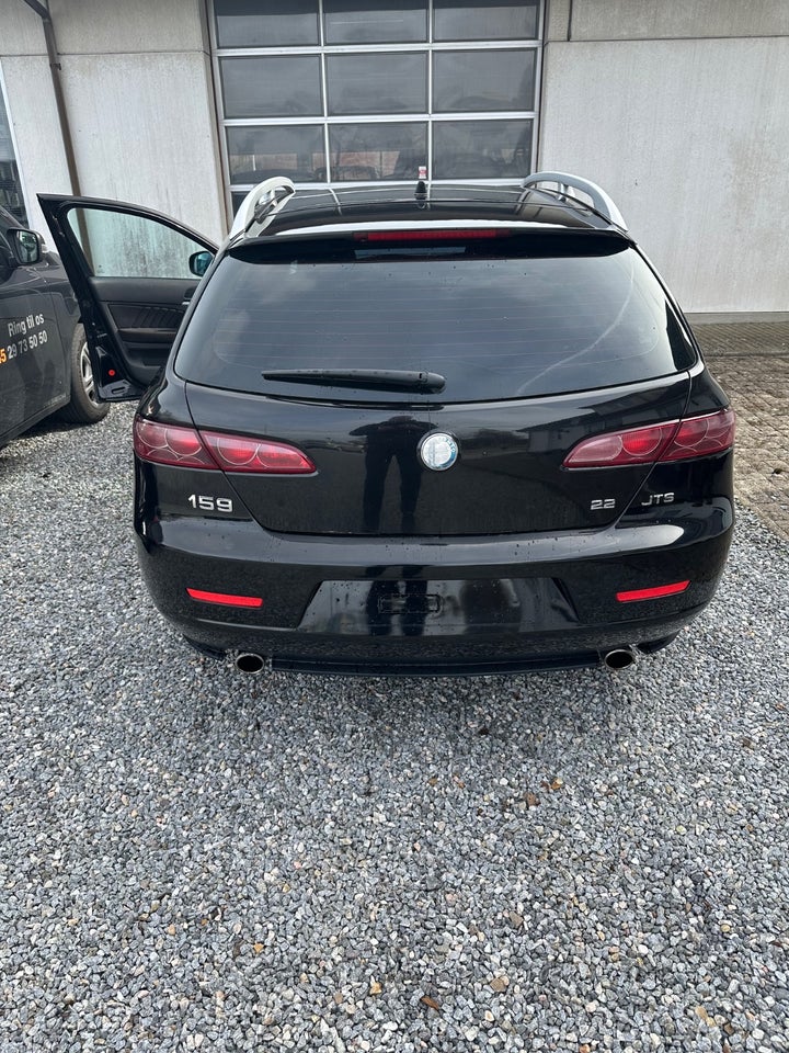 Alfa Romeo 159 2,2 JTS 4d