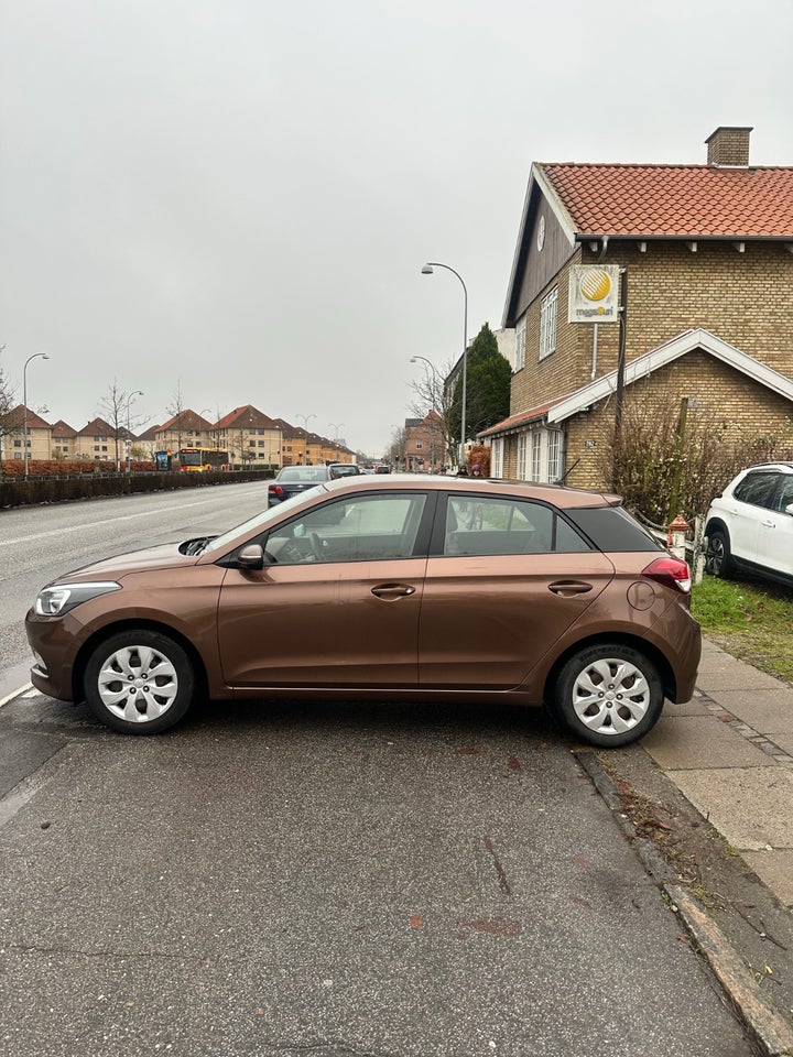 Hyundai i20 1,25 Active 5d