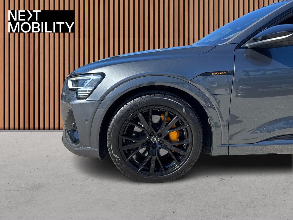 Audi e-tron 55 S-line quattro 5d