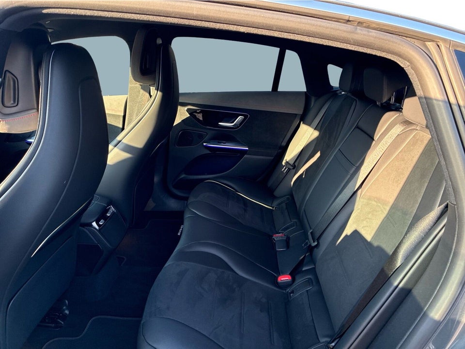 Mercedes EQE350+ AMG Line 4d