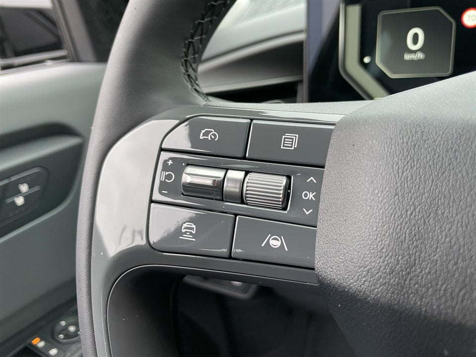 Kia EV9 76 Standard Range Upgrade RWD 7prs 5d