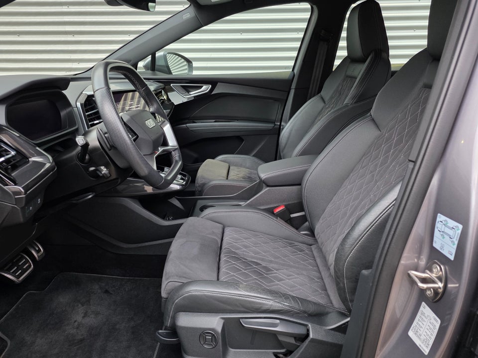 Audi Q4 e-tron 40 S-line 5d
