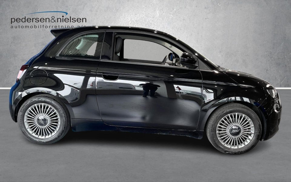Fiat 500e 42 Icon 3d