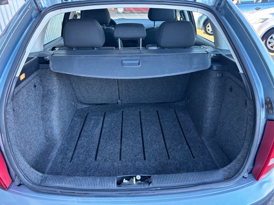 Skoda Fabia 1,2 12V Ambiente Combi 5d