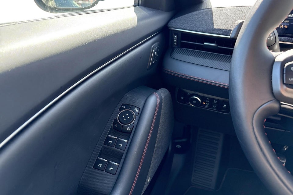 Ford Mustang Mach-E 91 Premium Extended Range AWD 5d