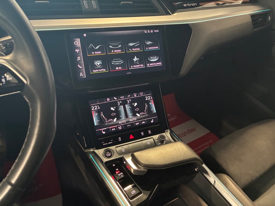 Audi Q8 e-tron 55 quattro 5d