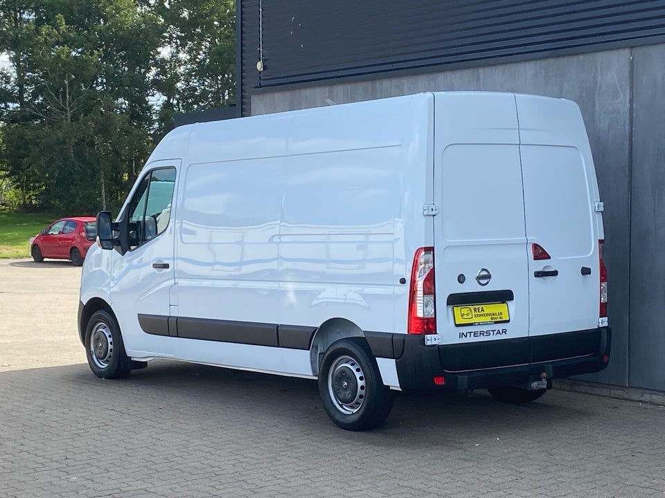 Nissan Interstar 2,0 dCi 150 L2H2 N-Connecta Van