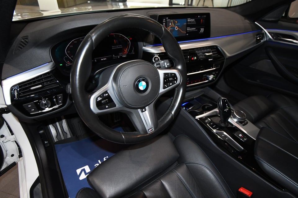 BMW 530d 3,0 Touring M-Sport xDrive aut. 5d
