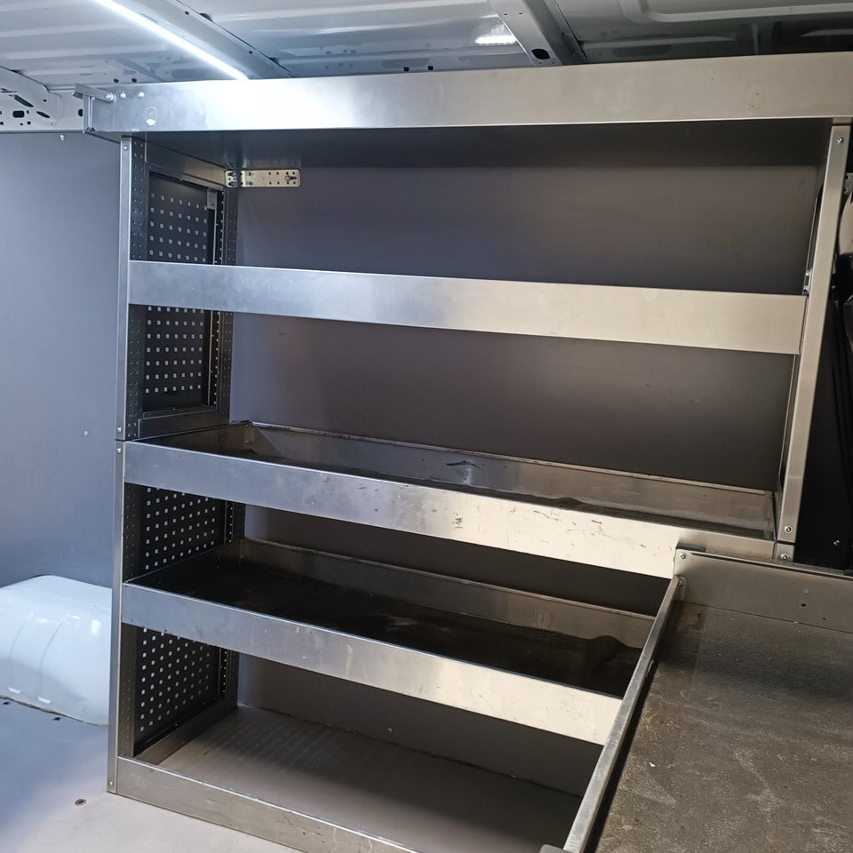 Renault Master IV T35 2,3 dCi 165 L3H2 Kassevogn RWD