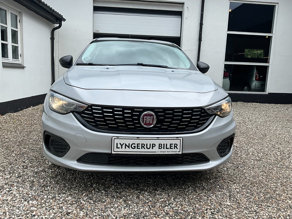 Fiat Tipo 1,4 16V Street SW 5d