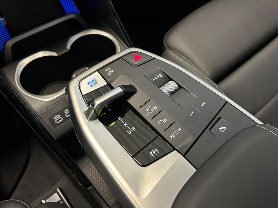 BMW iX1 xDrive30 Fully Charged M-Sport 5d