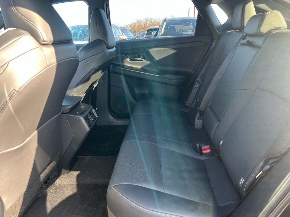 Toyota bZ4X 73 Executive AWD 5d