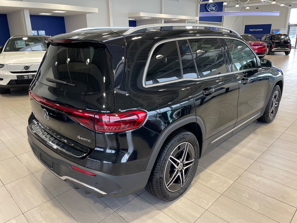 Mercedes EQB300 AMG Line 4Matic 5d