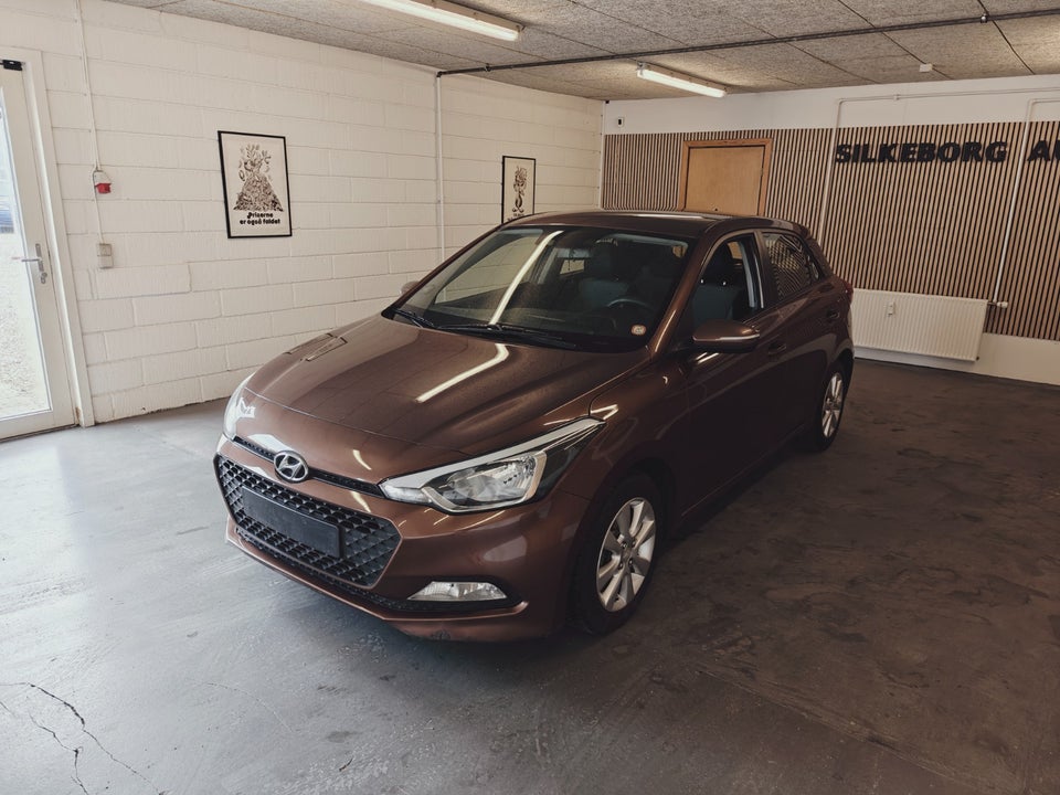 Hyundai i20 1,25 Trend 5d