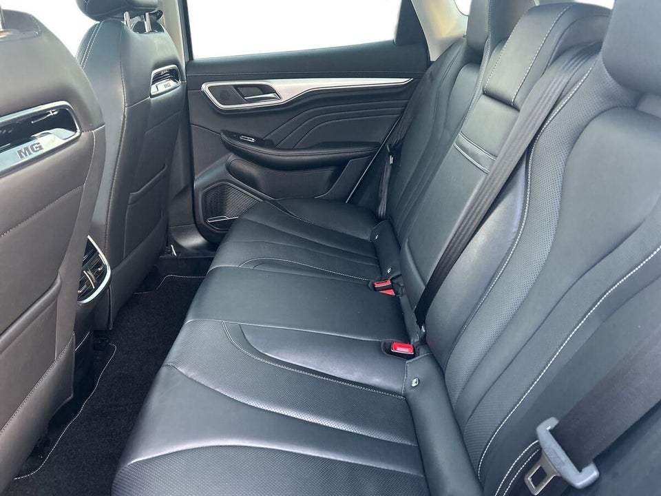 MG Marvel R Luxury 5d