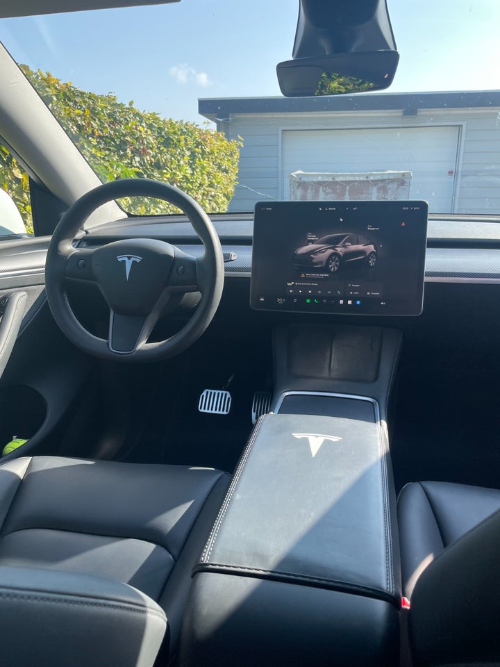 Tesla Model Y Long Range AWD 5d