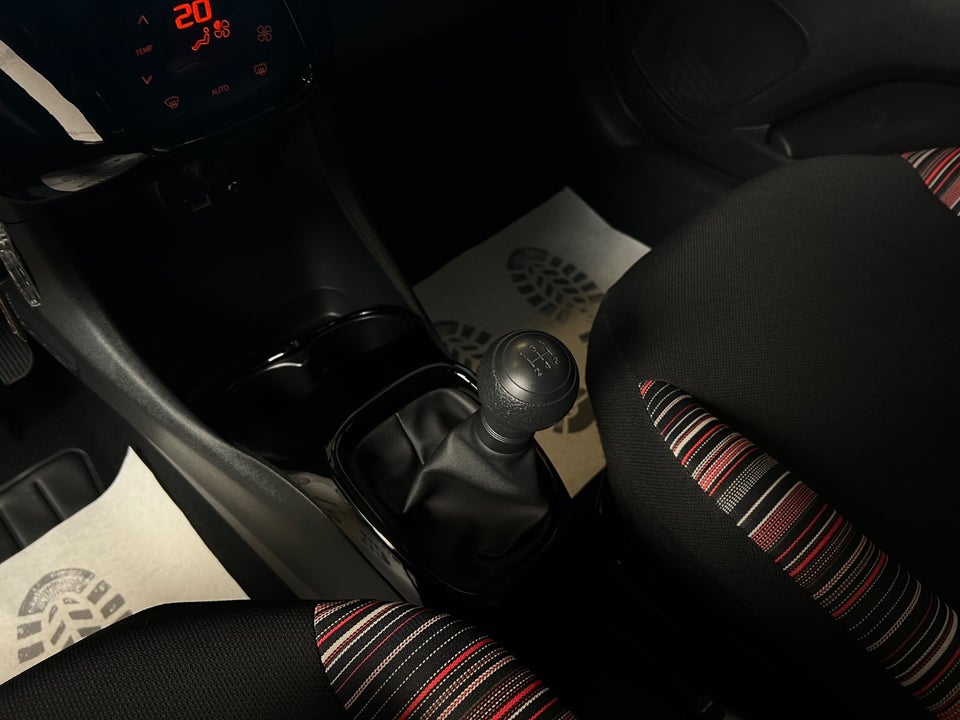 Citroën C1 1,0 VTi Street 5d