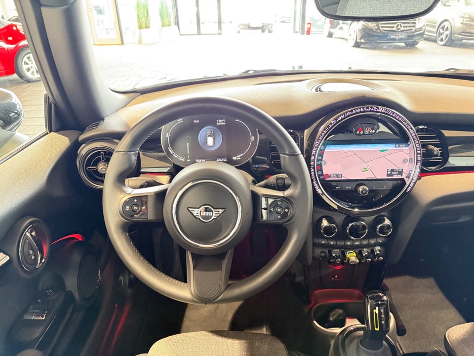 MINI Cooper SE Camden Edition 33 3d