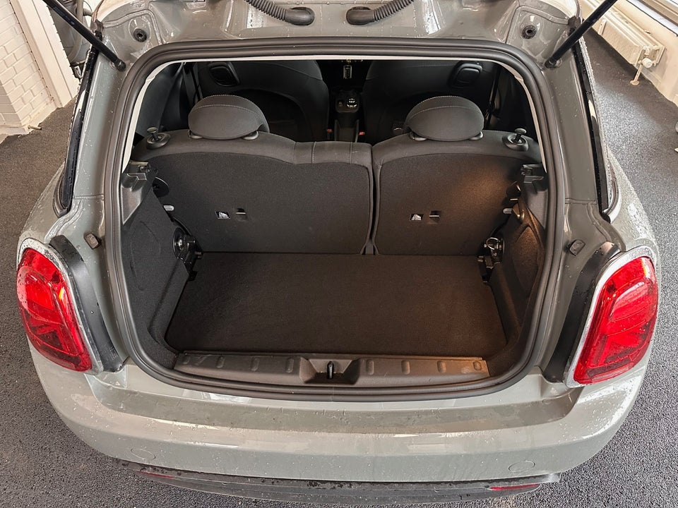 MINI Cooper SE Classic Trim 3d