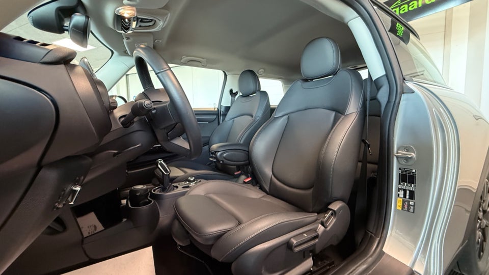 MINI Cooper SE Edition Premium 3d