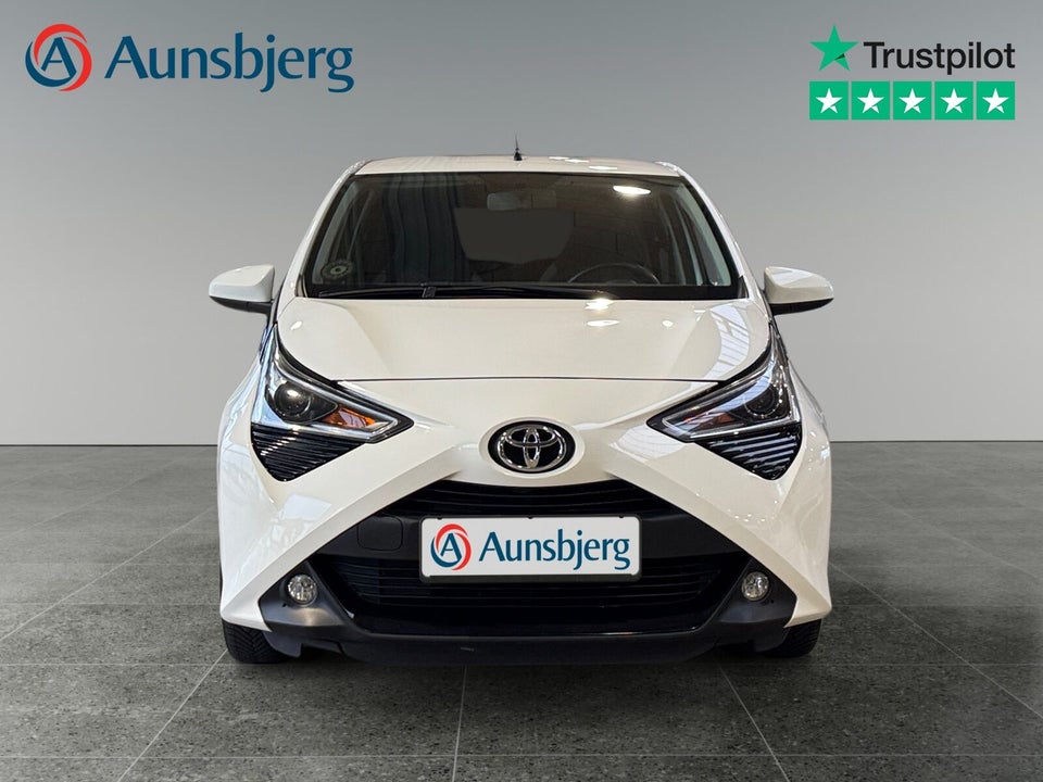 Toyota Aygo 1,0 VVT-i x-press 5d