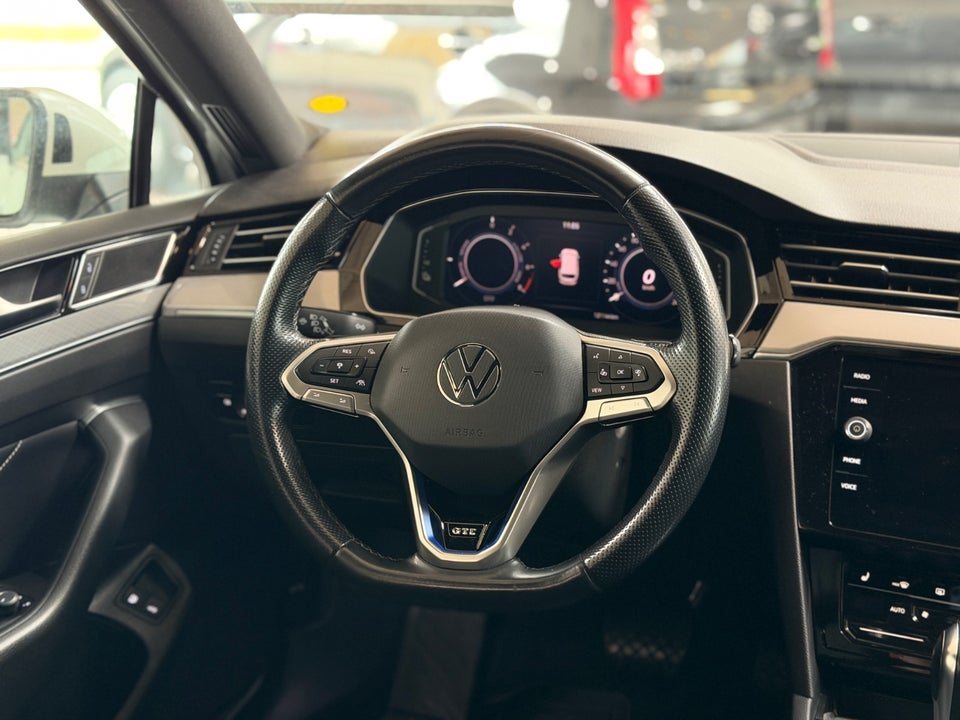 VW Passat 1,4 GTE DSG 4d