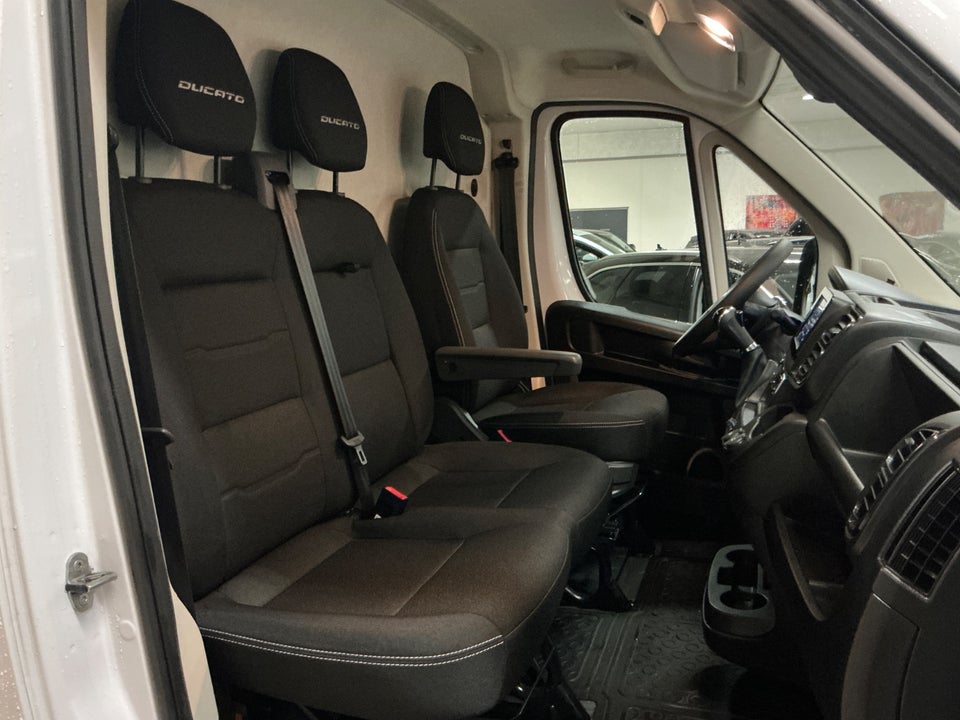Fiat Ducato 35 Maxi 2,2 MJT 140 Kassevogn L2H2 Pro aut.