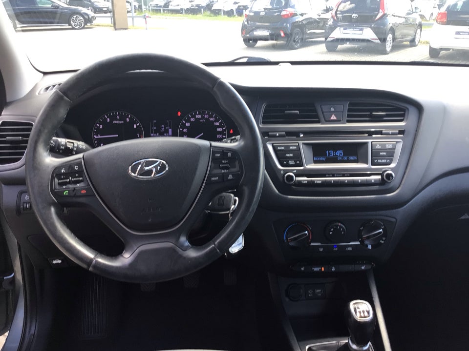 Hyundai i20 1,25 Trend 5d