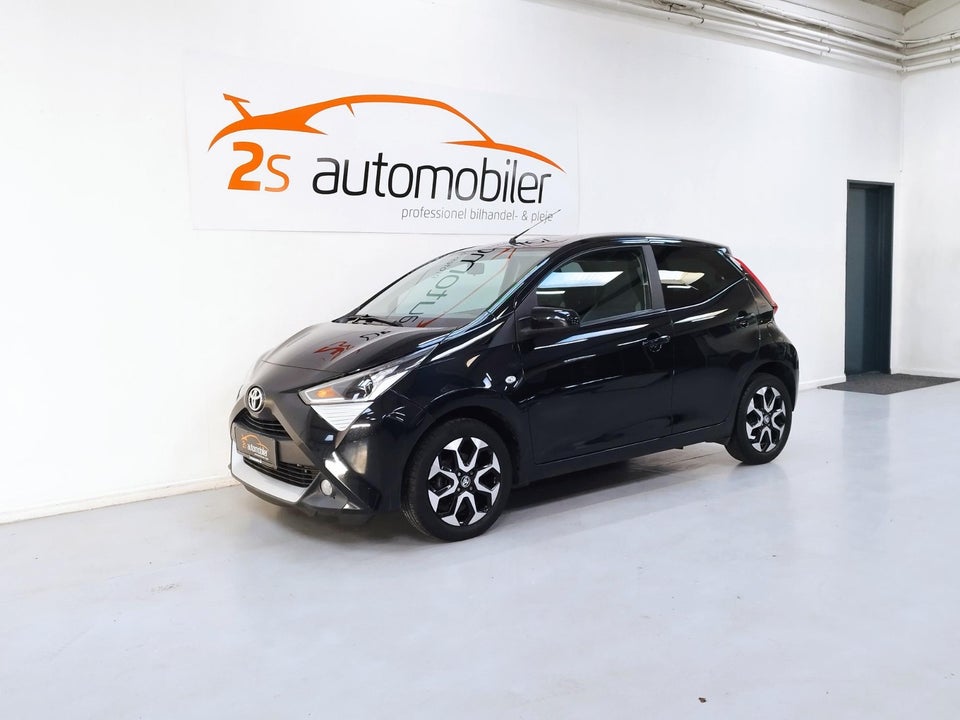 Toyota Aygo 1,0 VVT-i x-press x-shift 5d