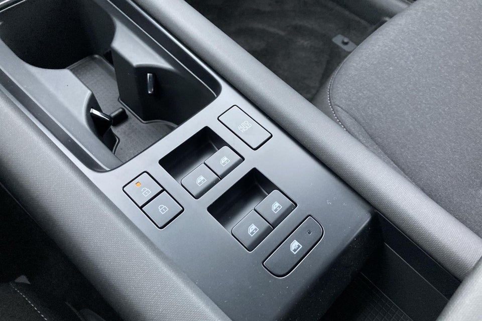 Hyundai Ioniq 6 77 Essential 4d