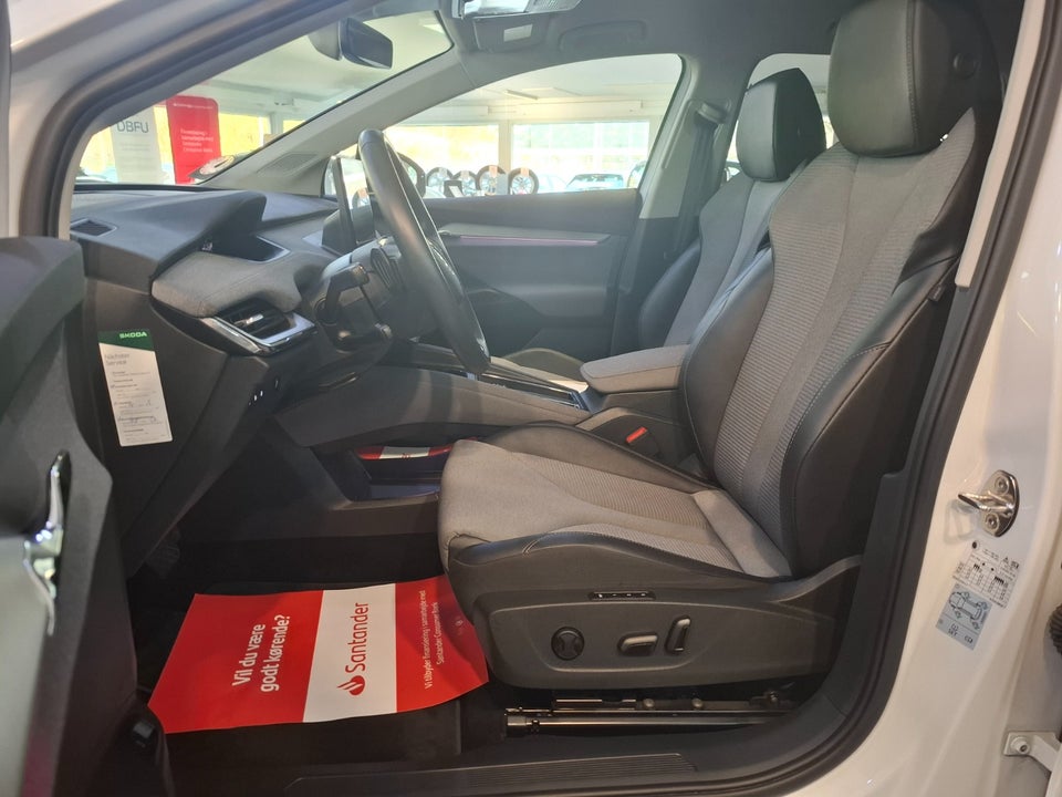 Skoda Enyaq 60 iV Loft 5d